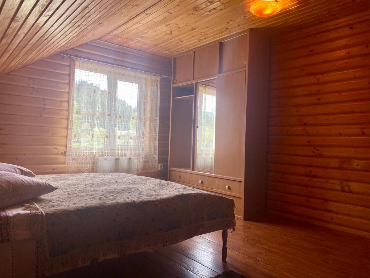Medova Hata Hotel Verkhnyaya Rozhanka Eksteriør billede