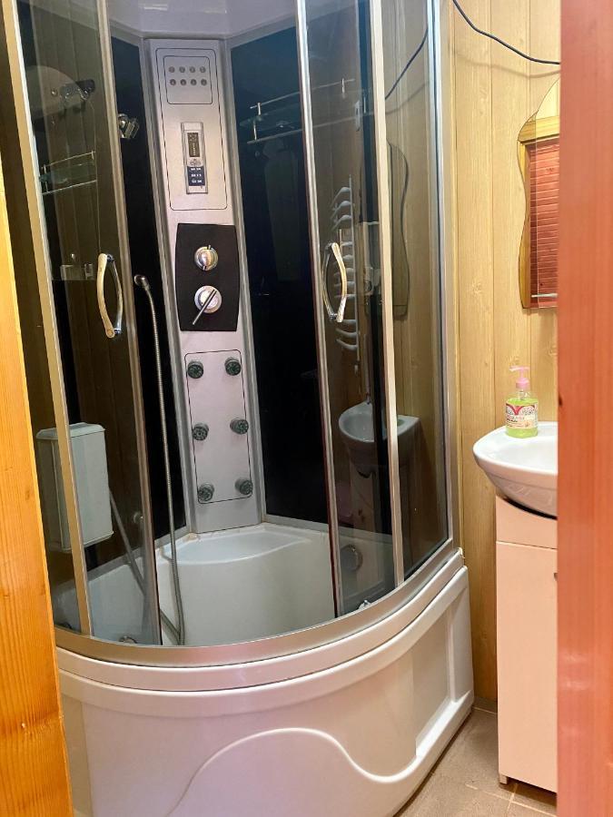 Medova Hata Hotel Verkhnyaya Rozhanka Eksteriør billede