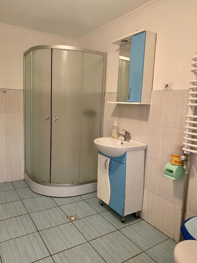 Medova Hata Hotel Verkhnyaya Rozhanka Eksteriør billede