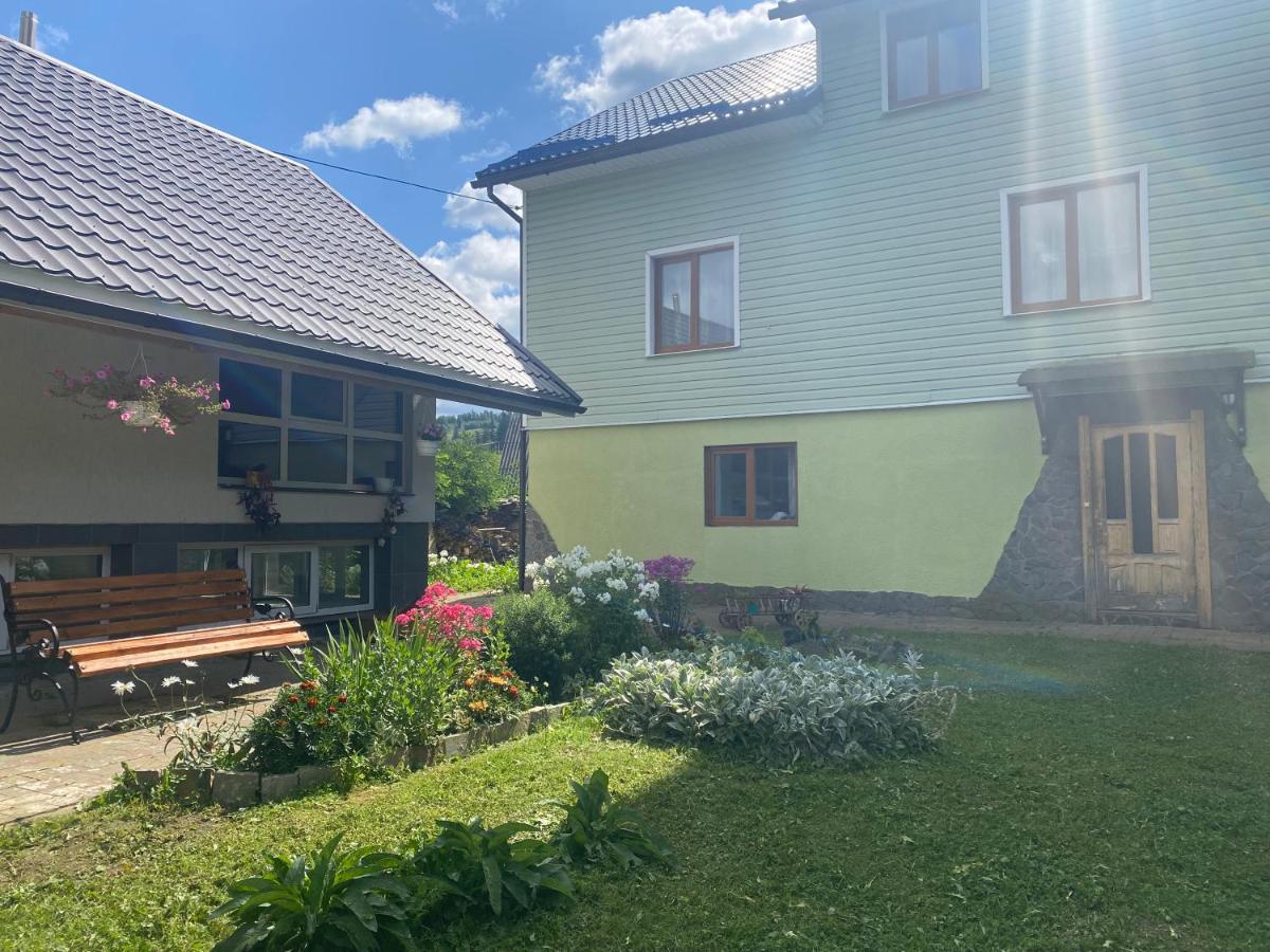 Medova Hata Hotel Verkhnyaya Rozhanka Eksteriør billede