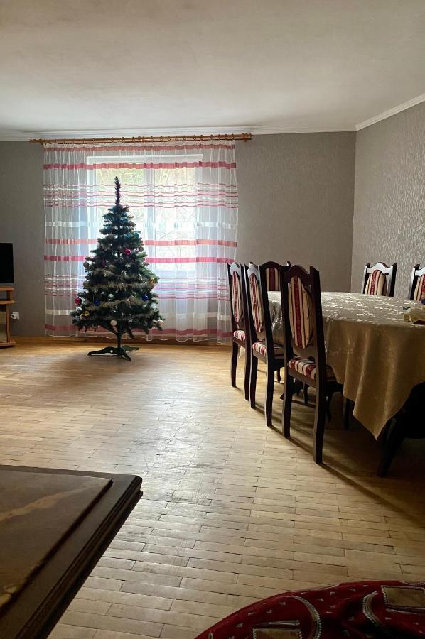 Medova Hata Hotel Verkhnyaya Rozhanka Eksteriør billede